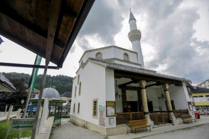 Džamija Esme sultanije u Jajcu: Sultanija dala nakit za izgradnju džamije i mostova na Vrbasu