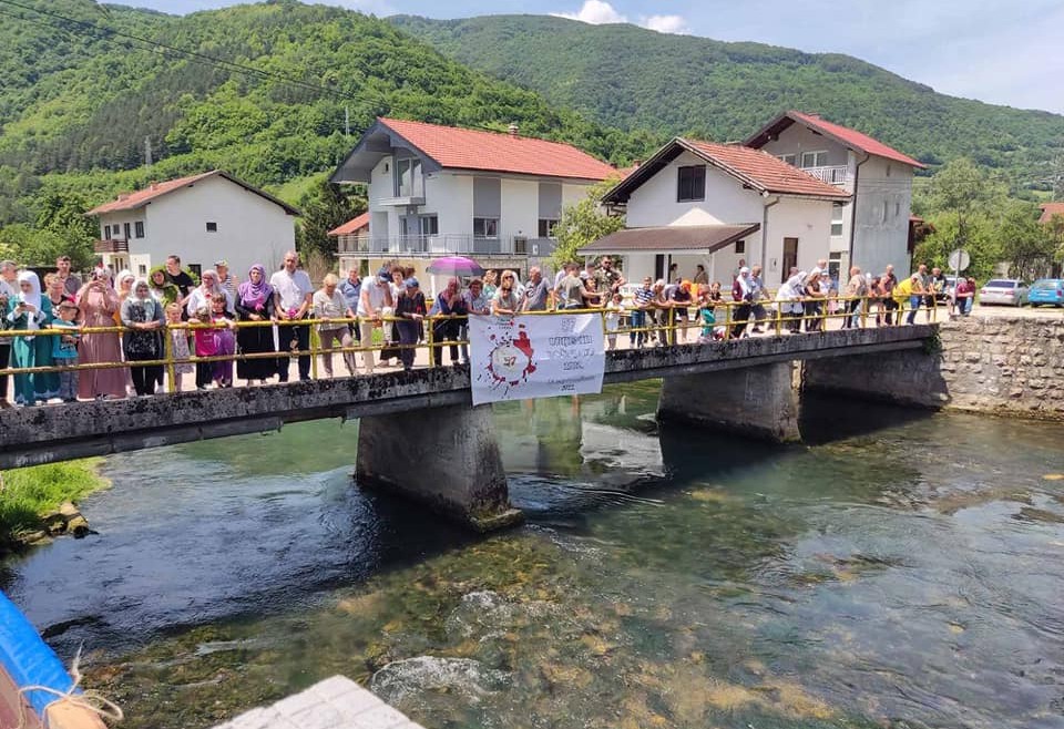 Obilježena trideseta godišnjica od zločinja počinjenih nad Bošnjacima u Jezeru