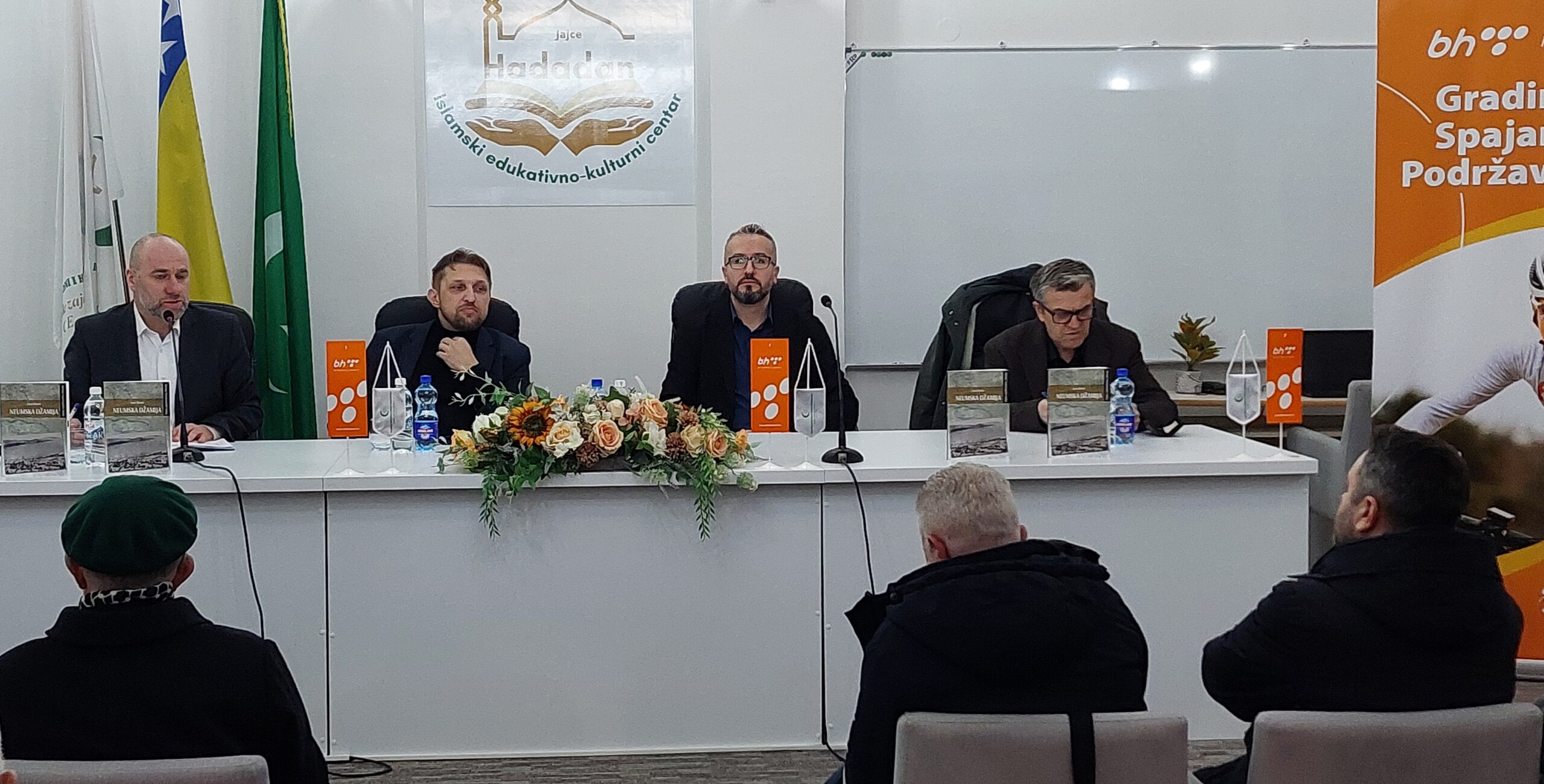 U Jajcu održana promocija knjige “Neumska džamija” autora dr. Emira Demira