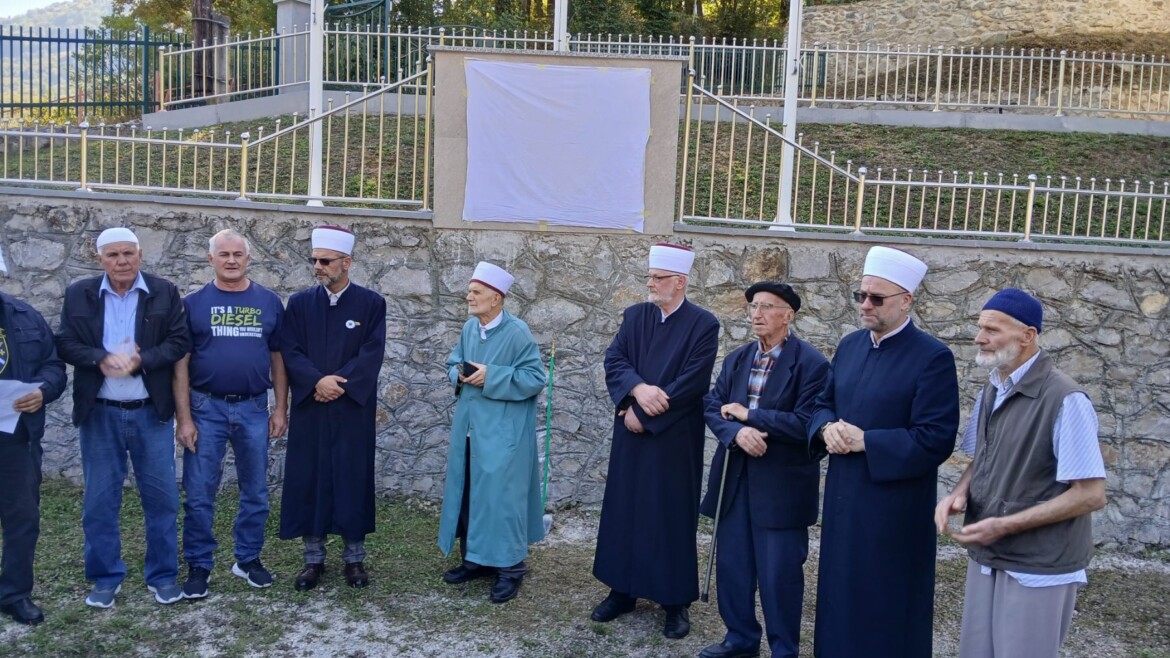 U džematu Kasumi održan šehidski mevlud i otkriveno spomen-obilježje